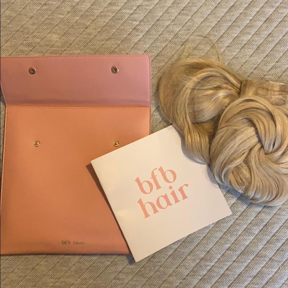 NEW Barefoot Blonde Hair Extensions